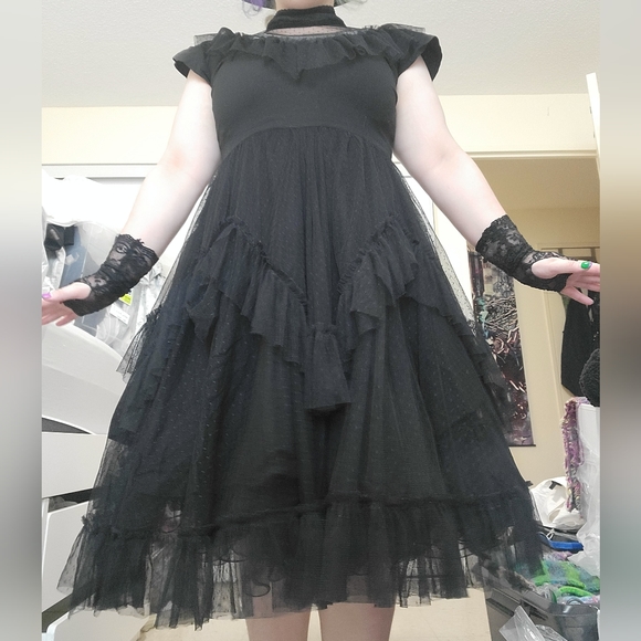 Gothic Dress - Picture 2 of 2